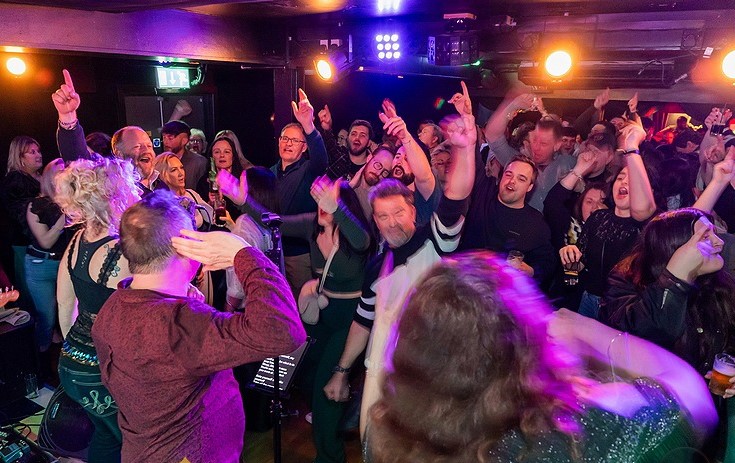 Plymouth Band, One Foot in the Groove