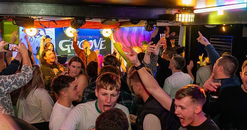 Annabel's nightclub - One foot in the Groove